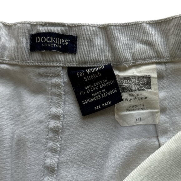 Women's Docker Short Light Khaki Size 10 6" Inseam - Picture 7 of 7